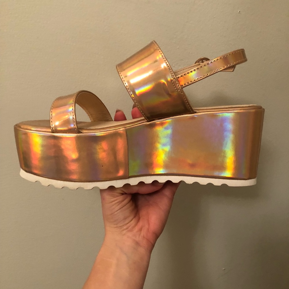 WILD DIVA Lounge Iridescent Platform Sandals